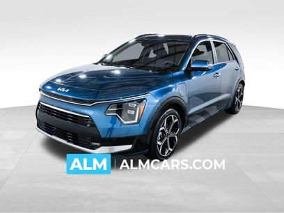 Used 2024 Kia Niro SX Touring