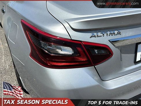 Used 2017 Nissan Altima 2.5 SR FWD image 12