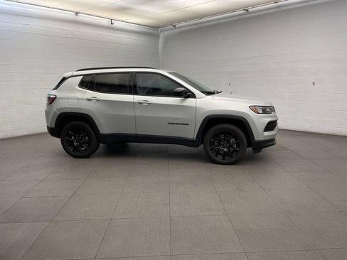New 2025 Jeep Compass Latitude w/ Sun & Sound Group AWD/4WD image 2