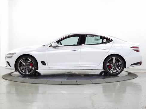 Used 2025 Genesis G70 3.3T Advanced image 4