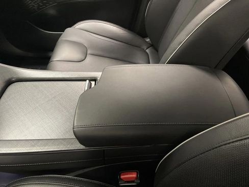 Used 2024 Hyundai Palisade Limited image 23