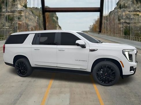 New 2026 GMC Yukon XL Elevation AWD/4WD image 12