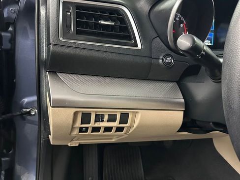 Used 2016 Subaru Outback 2.5i image 9