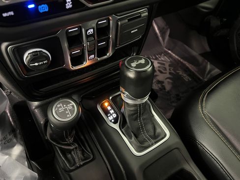 Used 2024 Jeep Wrangler Sahara w/ Technology Group image 30