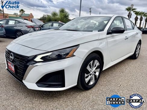 Certified 2025 Nissan Altima 2.5 S image 3