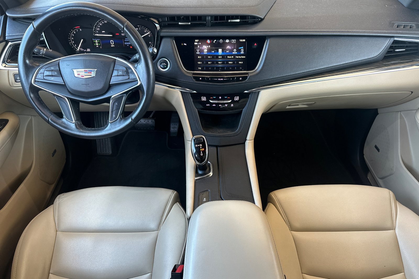 Used 2019 Cadillac XT5 FWD image 16