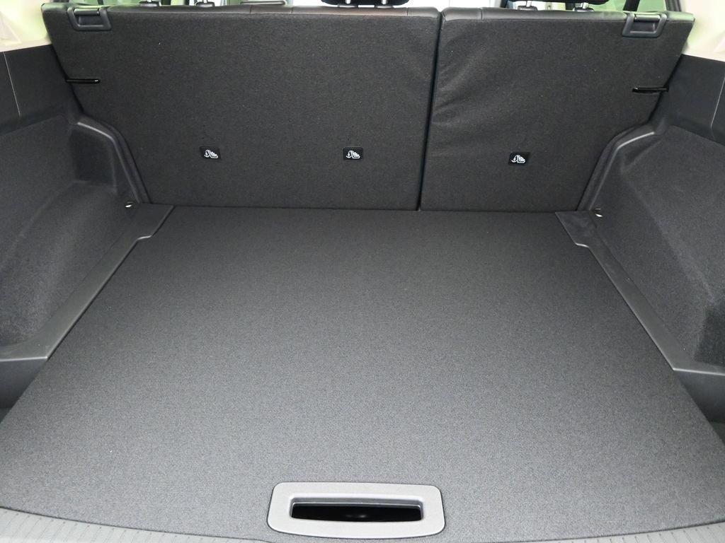 Certified 2026 Nissan Rogue Dark Armor FWD image 17