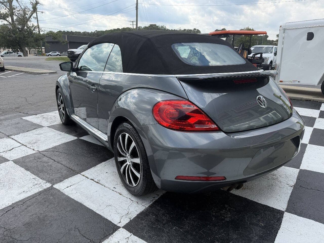 Used 2015 Volkswagen Beetle 1.8T FWD image 7