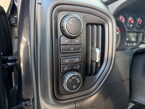 Used 2024 Chevrolet Silverado 2500 Custom w/ Custom Value Package image 15