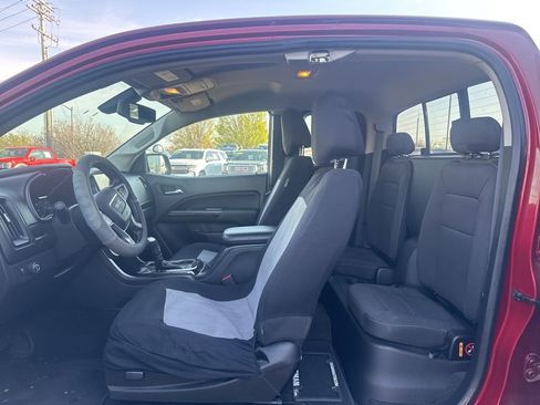 Used 2017 GMC Canyon SLE w/ SLE Convenience Package RWD image 14