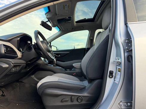 Used 2021 Subaru Outback Premium AWD/4WD image 5