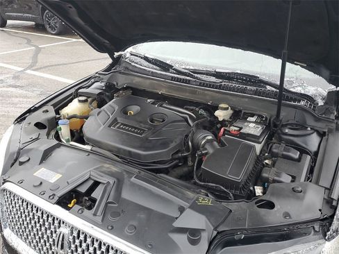 Used 2017 Lincoln MKZ Premiere image 28