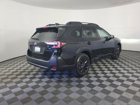 Used 2024 Subaru Outback Onyx Edition AWD/4WD image 4