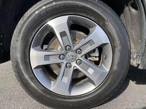 Used 2024 Honda Pilot EX-L image 40