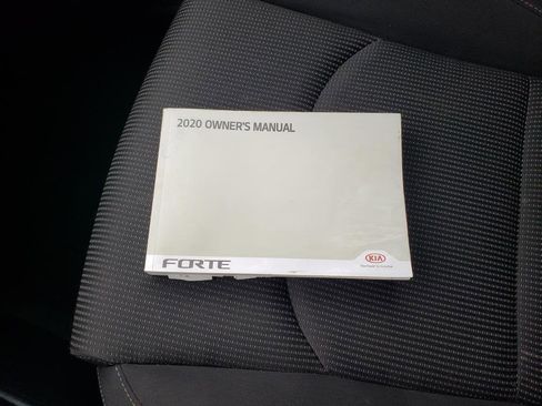 Used 2020 Kia Forte LXS image 41