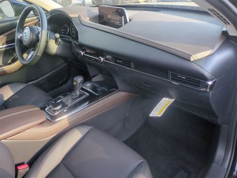 New 2025 MAZDA CX-30 AWD 2.5 S w/ Premium Package image 30
