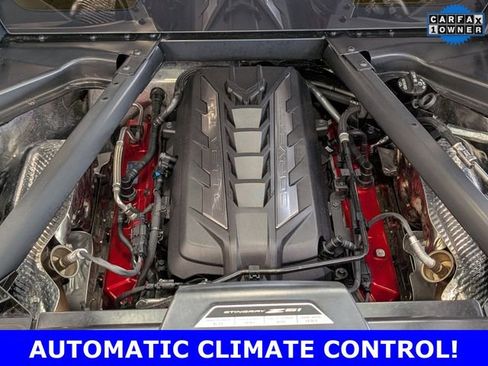 Used 2025 Chevrolet Corvette Stingray Premium Cpe w/ Z51 Performance Package RWD image 17
