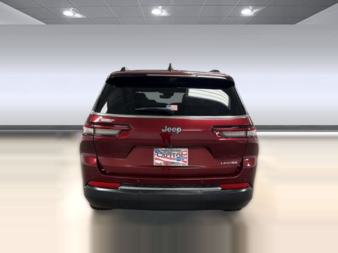 Used 2023 Jeep Grand Cherokee L Limited w/ Luxury Tech Group II RWD image 9