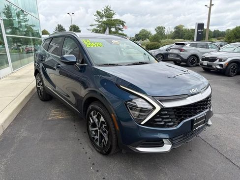 Certified 2024 Kia Sportage EX AWD/4WD image 8