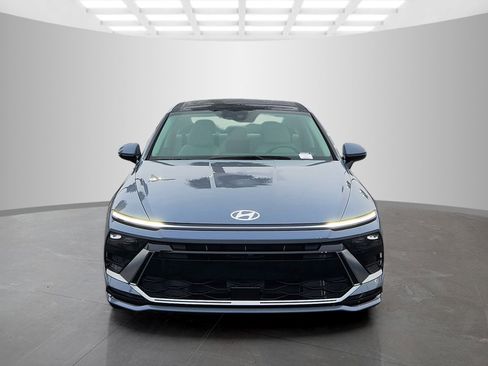New 2026 Hyundai Sonata SEL FWD image 2