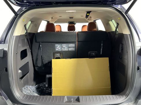 New 2026 Kia Carnival EX image 33