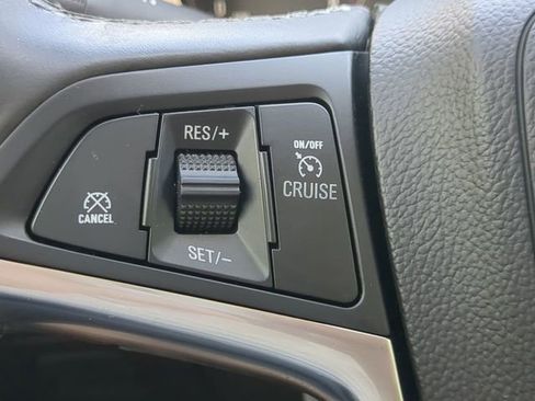 Used 2020 Buick Encore Preferred FWD image 22