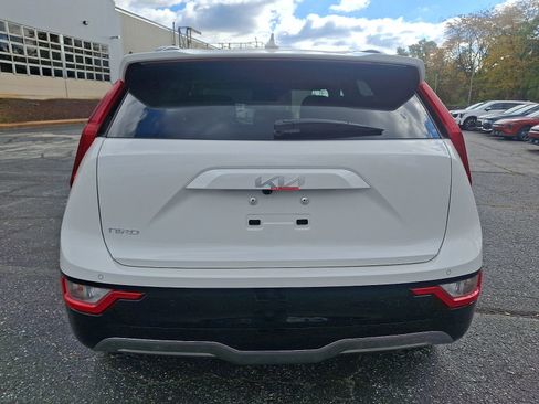 New 2025 Kia Niro Wind w/ Wind Preserve Package image 7