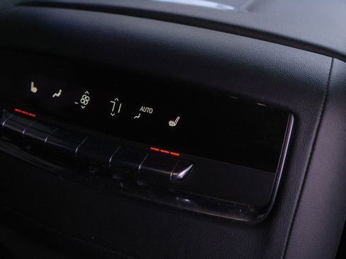 Used 2022 Cadillac Escalade ESV Luxury image 37