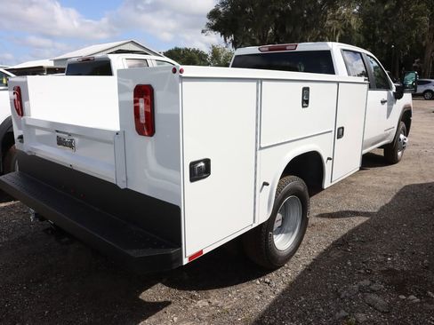 New 2025 GMC Sierra 3500 Pro w/ Convenience Package AWD/4WD image 4
