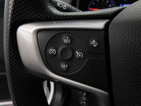 Used 2024 GMC Terrain SLE image 22