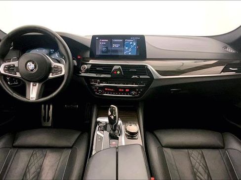 Used 2019 BMW 540i xDrive w/ M Sport Package image 16