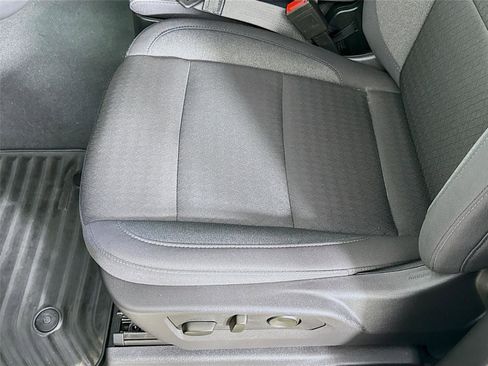 Used 2025 Chevrolet Silverado 1500 Custom image 18