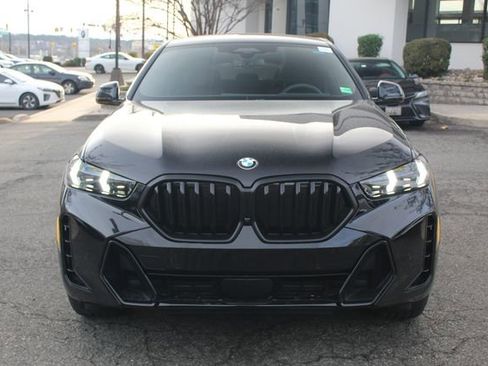 New 2026 BMW X6 xDrive40i w/ Executive Package image 2