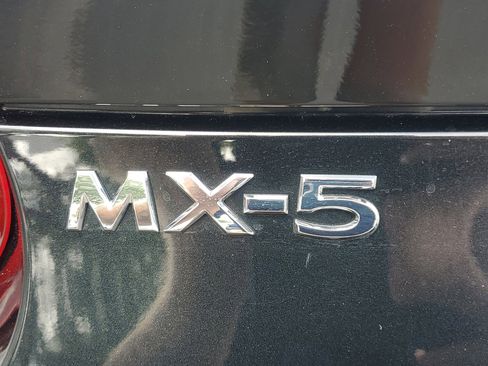 Used 2024 MAZDA MX-5 Miata RF Grand Touring w/ Weather Package image 9