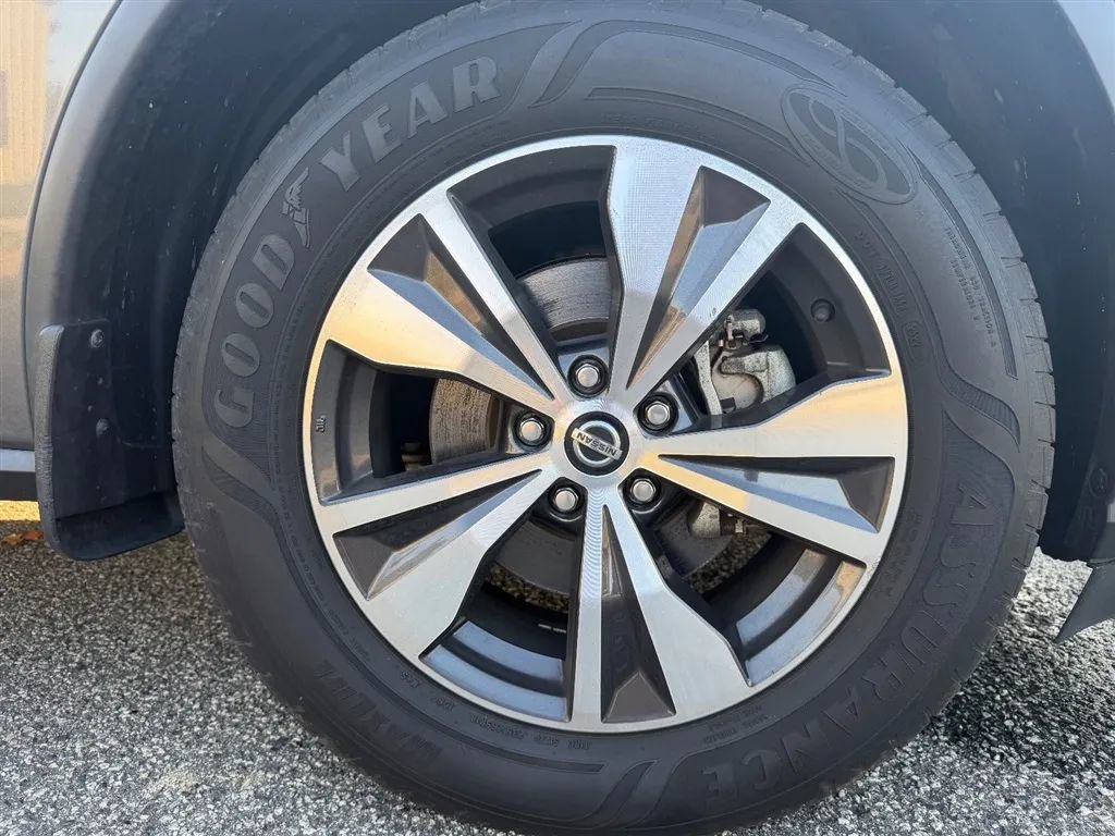 Used 2020 Nissan Murano SV FWD image 38