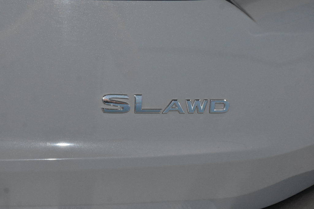 Used 2023 Nissan Rogue SL AWD/4WD image 31