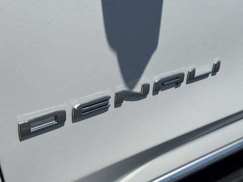 Used 2021 GMC Yukon Denali AWD/4WD image 33
