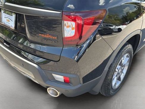 Used 2023 Honda Passport TrailSport image 8