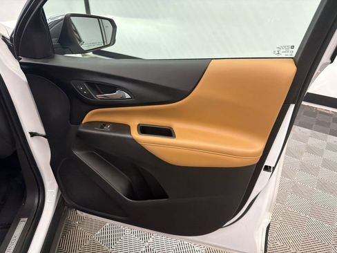 Used 2020 Chevrolet Equinox Premier FWD image 15
