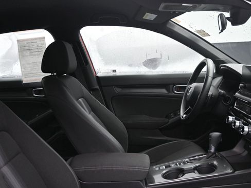 Used 2025 Honda Civic Sport image 7