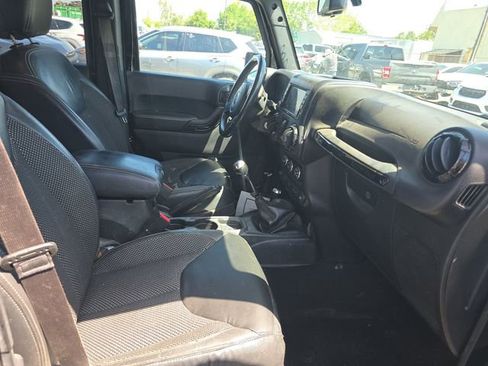 Used 2016 Jeep Wrangler Unlimited Sahara AWD/4WD image 6