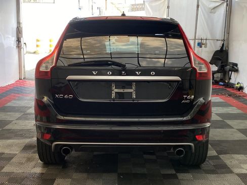 Used 2016 Volvo XC60 T6 R-Design w/ Proximity Package AWD/4WD image 5