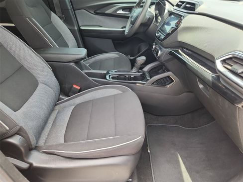 Used 2023 Chevrolet TrailBlazer LT w/ Convenience Package FWD image 25