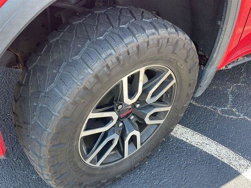 Used 2021 GMC Sierra 1500 AT4 AWD/4WD image 10