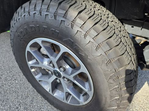 Used 2025 Jeep Wrangler Sport S image 11