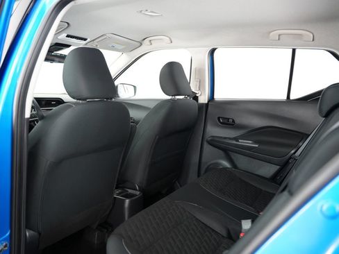Used 2022 Nissan Kicks S FWD image 29