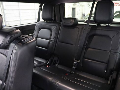 Used 2020 Lincoln Navigator L Reserve w/ Luxury Package image 11