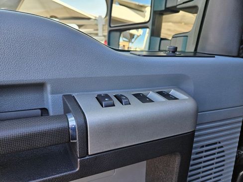 Used 2016 Ford F250 XLT w/ XLT Value Package image 21