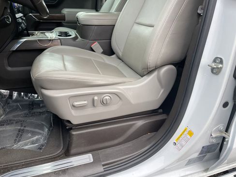 Used 2021 GMC Sierra 1500 SLT w/ SLT Convenience Package image 16