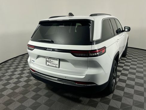 Used 2024 Jeep Grand Cherokee Limited 4xe image 3